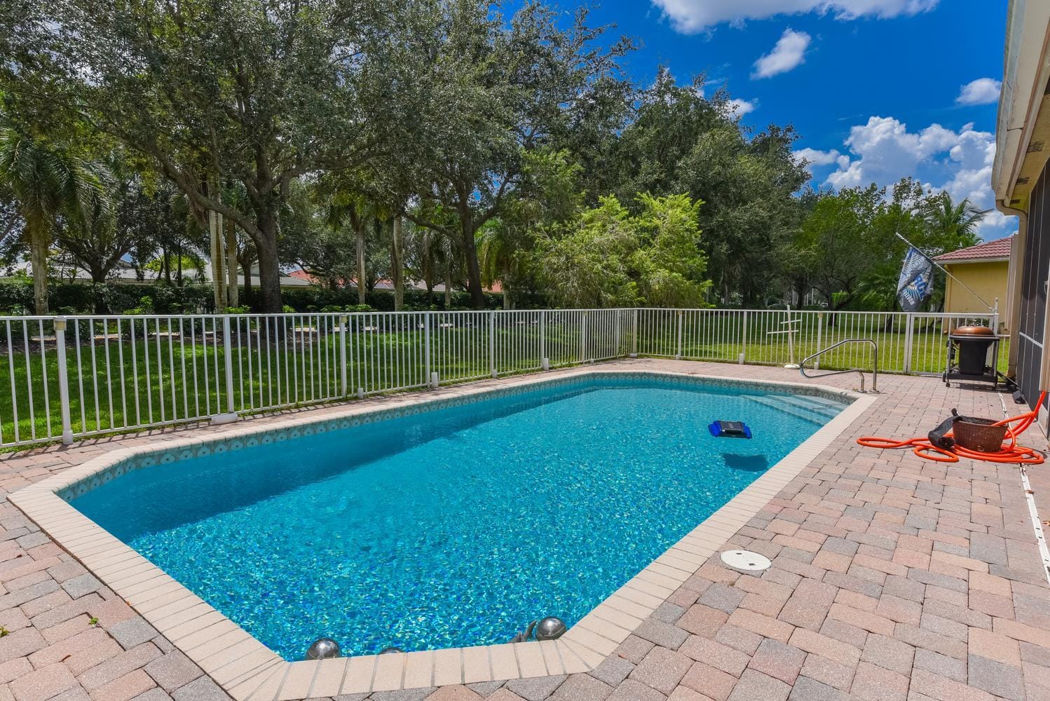 9570 Lantern Bay Circle — photo 12