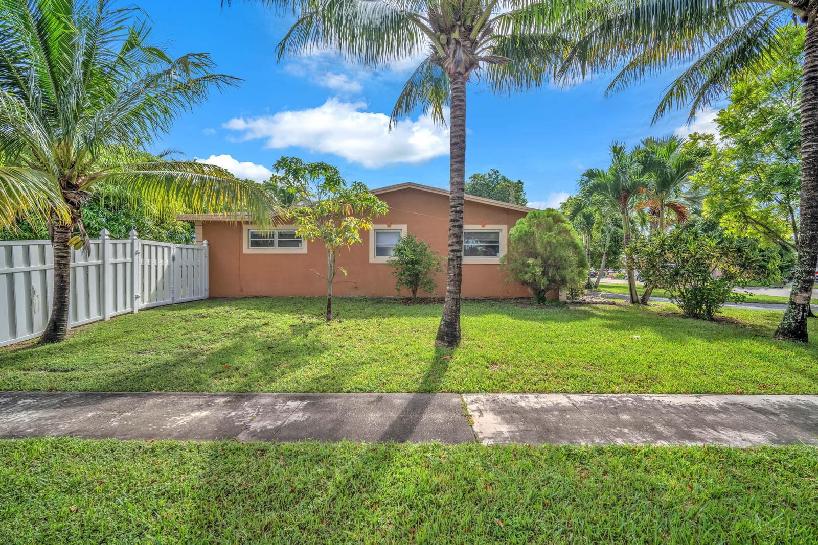 7399 NW 20TH Court, Sunrise, FL 33313 photo 27