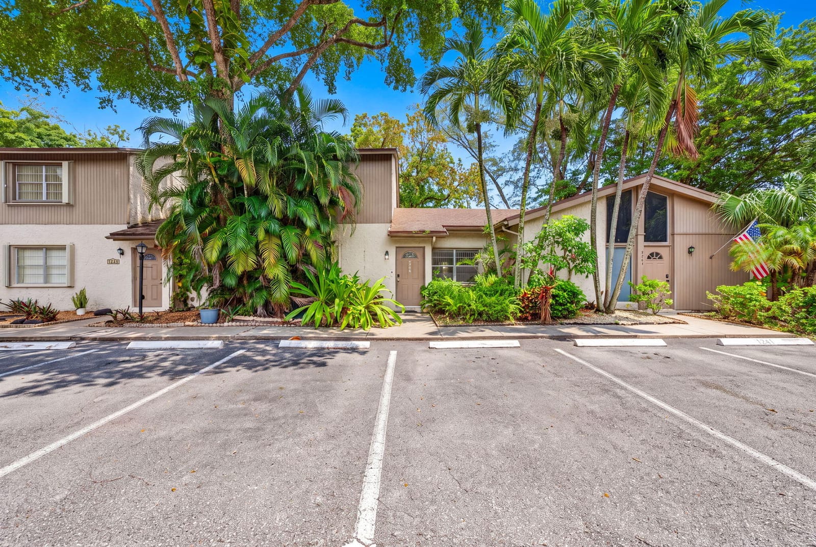7243 W SUNRISE Boulevard 7243K, Plantation, FL 33313