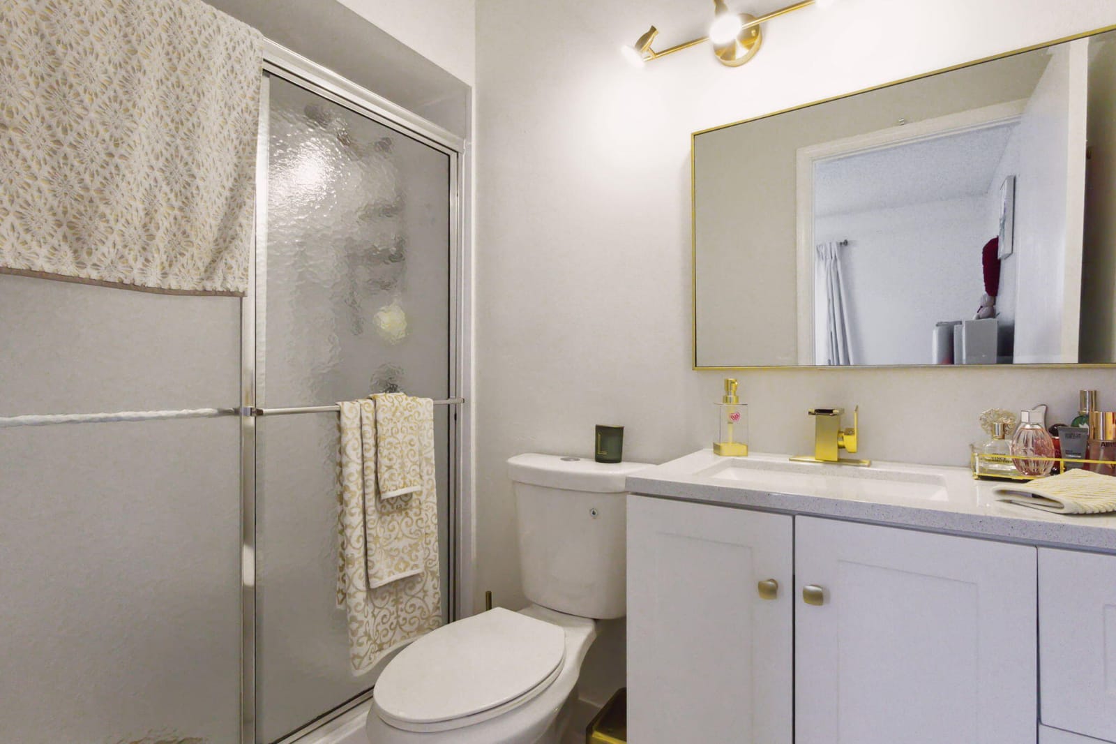 368 WATERSIDE Drive — photo 3
