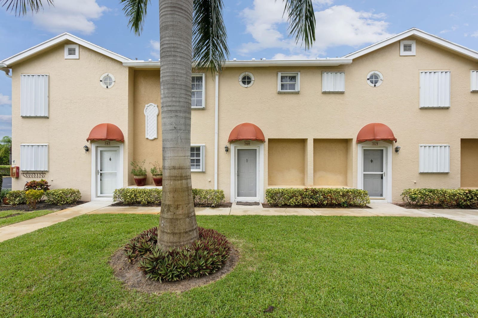 368 WATERSIDE Drive — photo 9