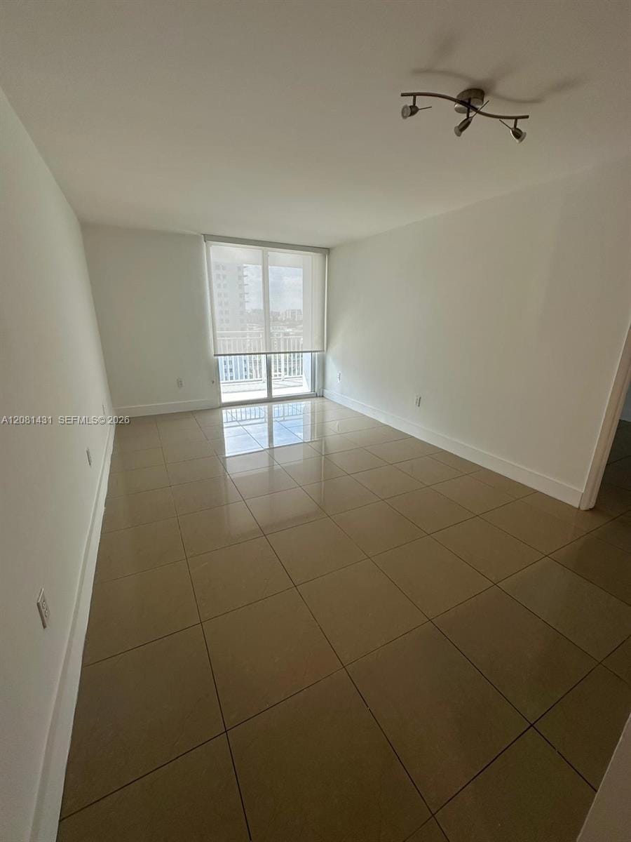 800 N Miami Avenue E1602, Miami, FL 33136 photo 14