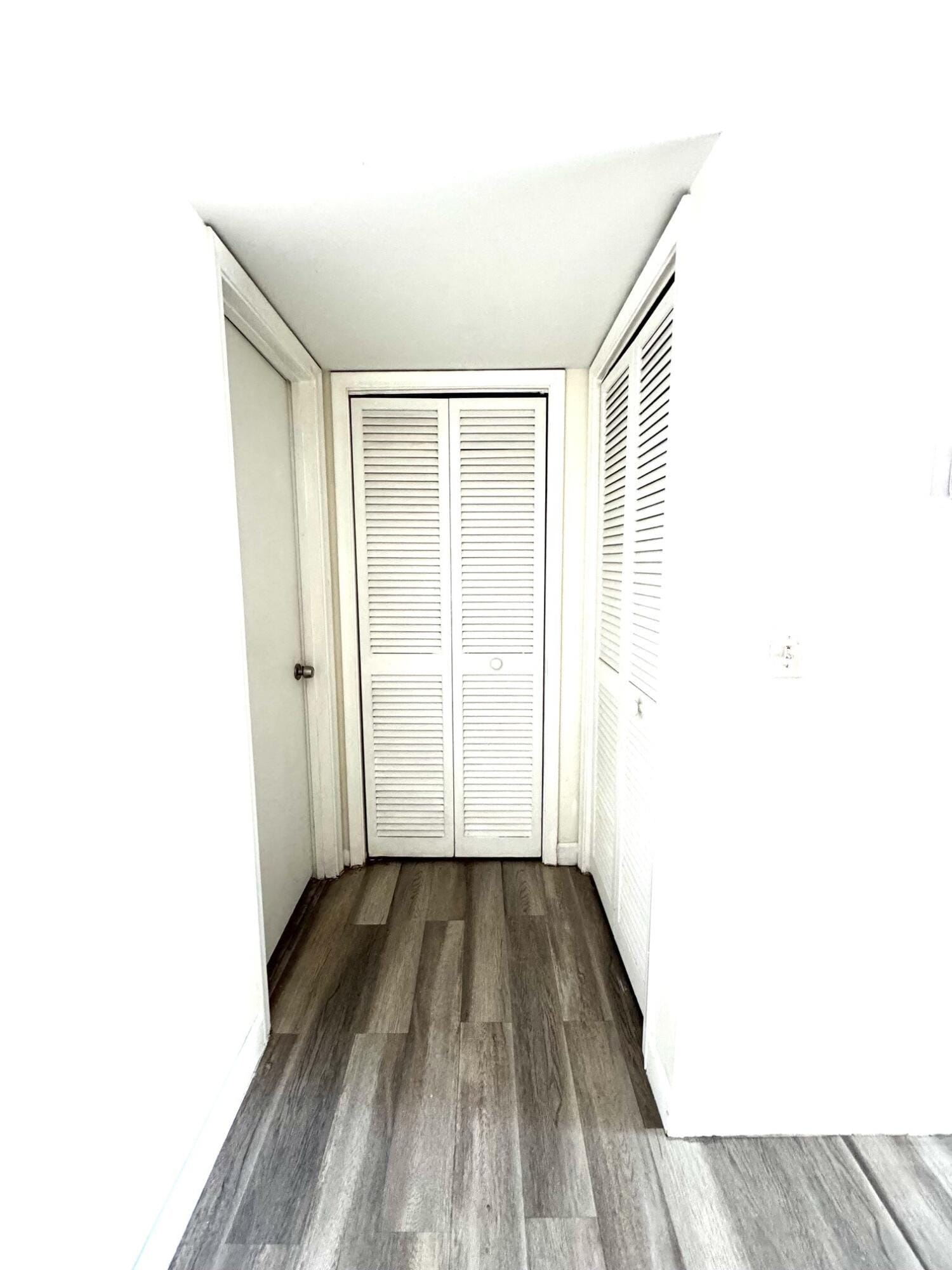 117 N E Street — photo 5