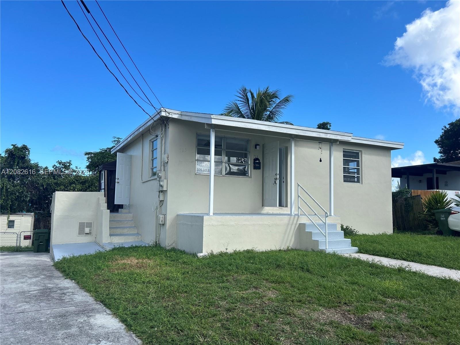 725 SW 8th Avenue A, Hallandale Beach, FL 33009 photo 2