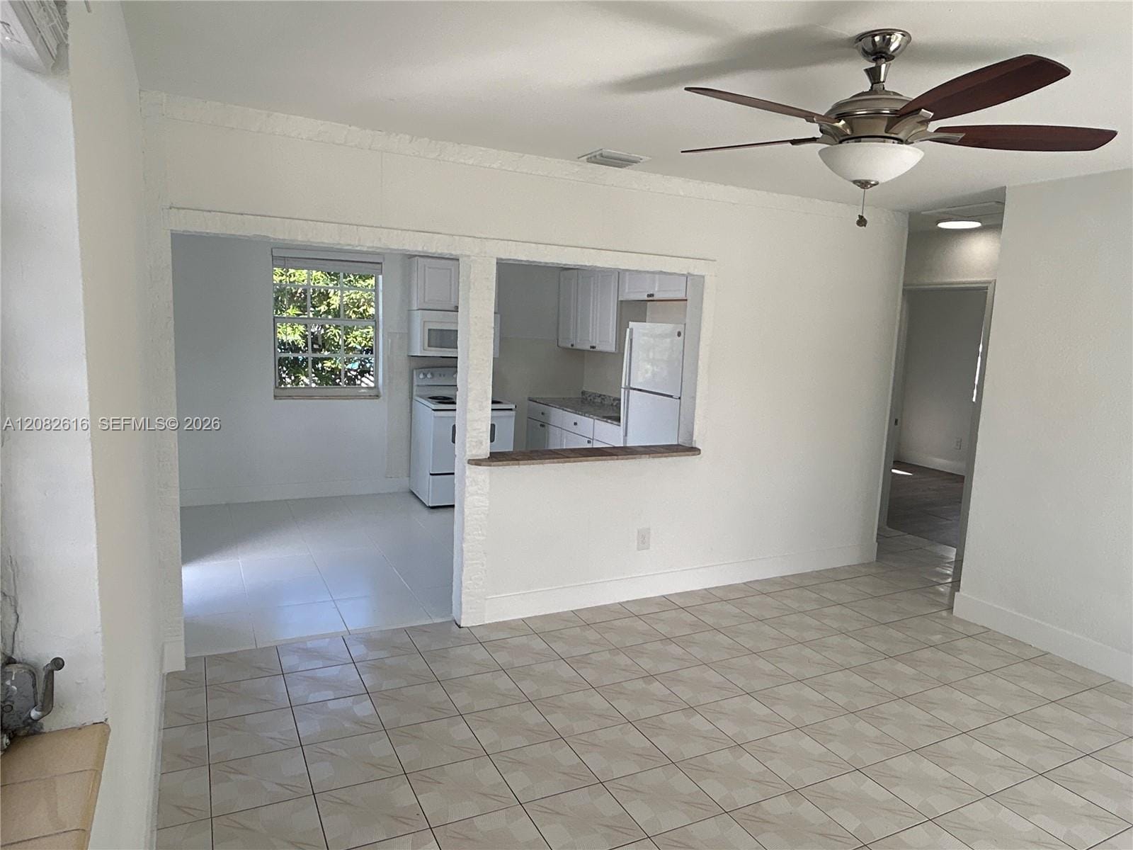 725 SW 8th Avenue A, Hallandale Beach, FL 33009 photo 12