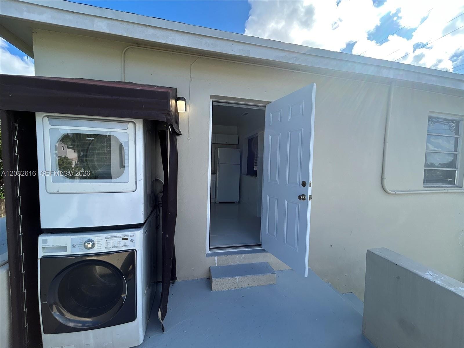 725 SW 8th Avenue A, Hallandale Beach, FL 33009 photo 18