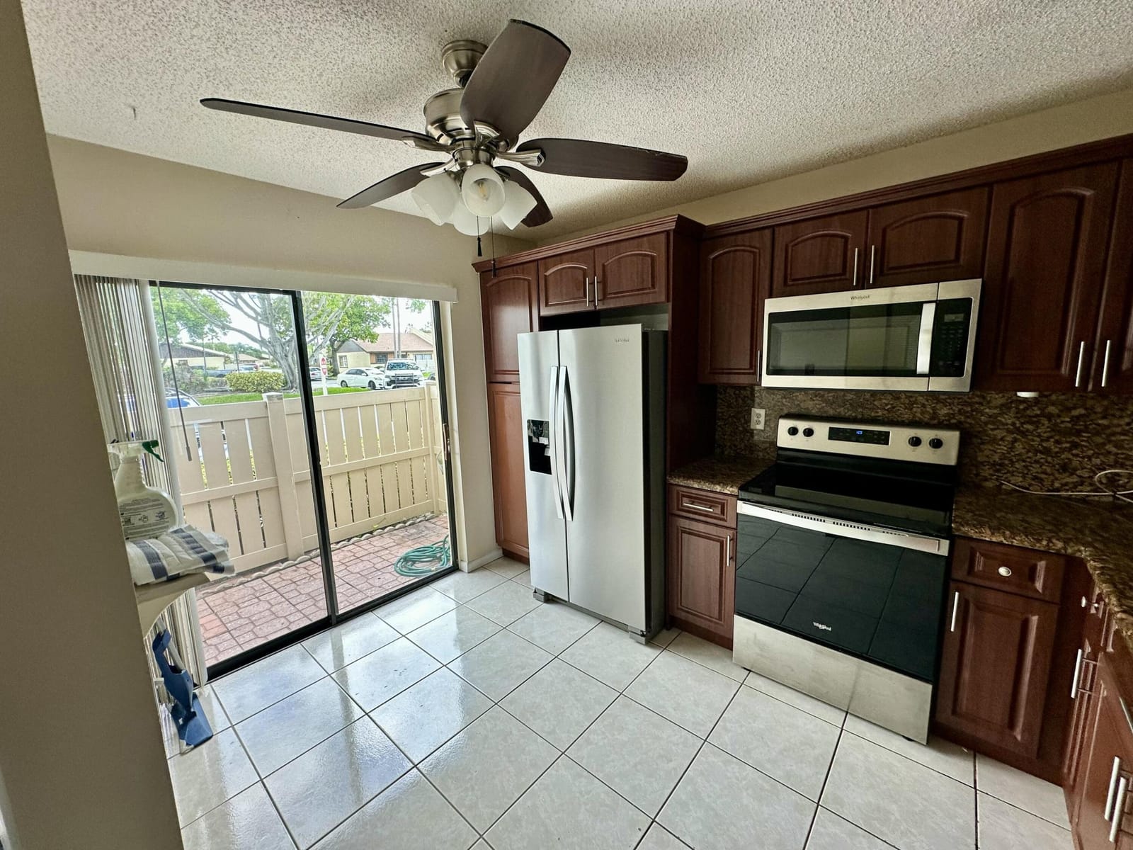 535 BANKS Road 2-521, Margate, FL 33063 photo 6