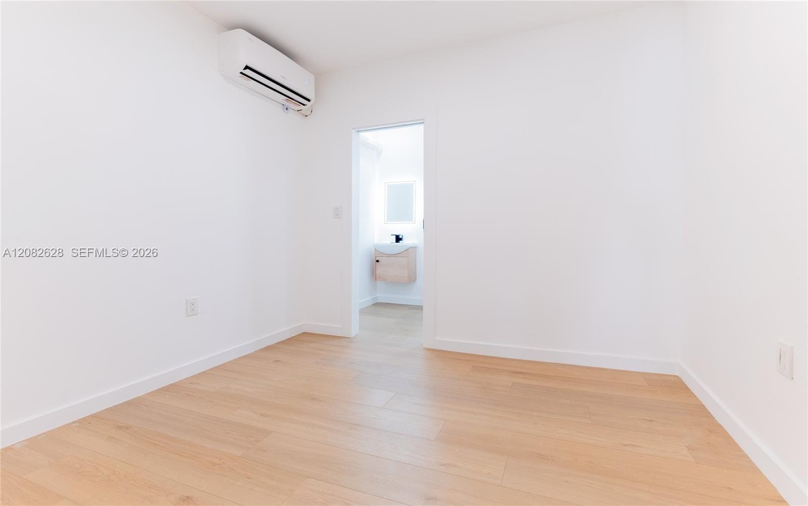 709 SW 4th Court 3 — photo 7