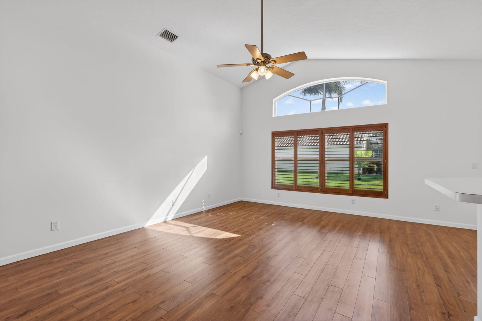 1021 SE WESTMINSTER Place — photo 11