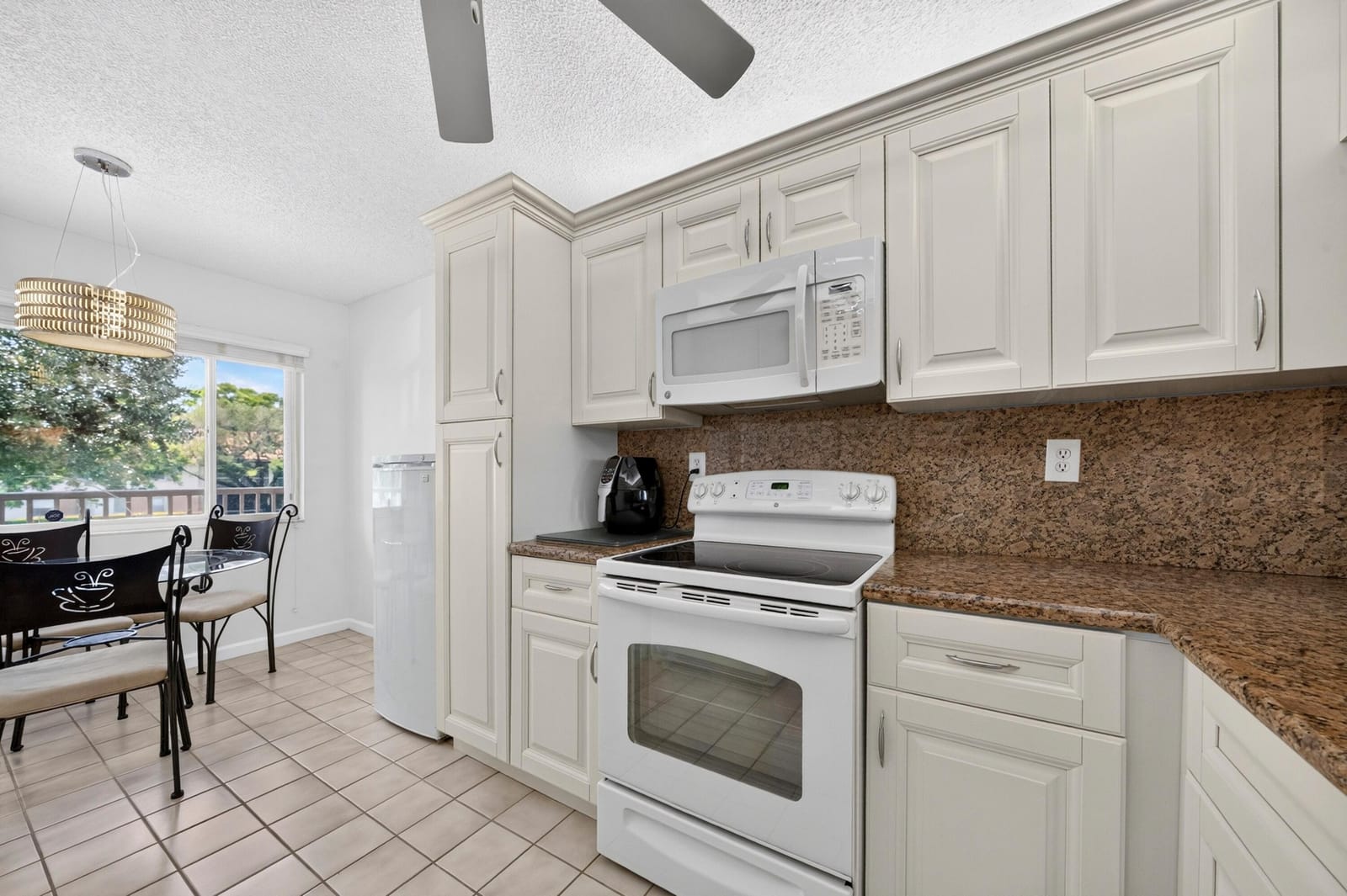 7348 N DEVON Drive 203 — photo 7