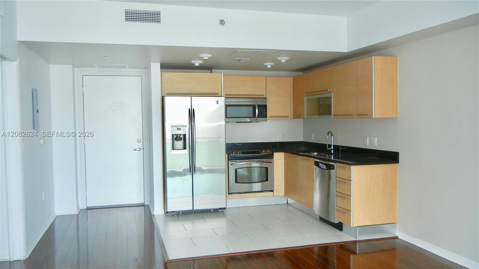 951 Brickell Avenue 2509 — photo 2