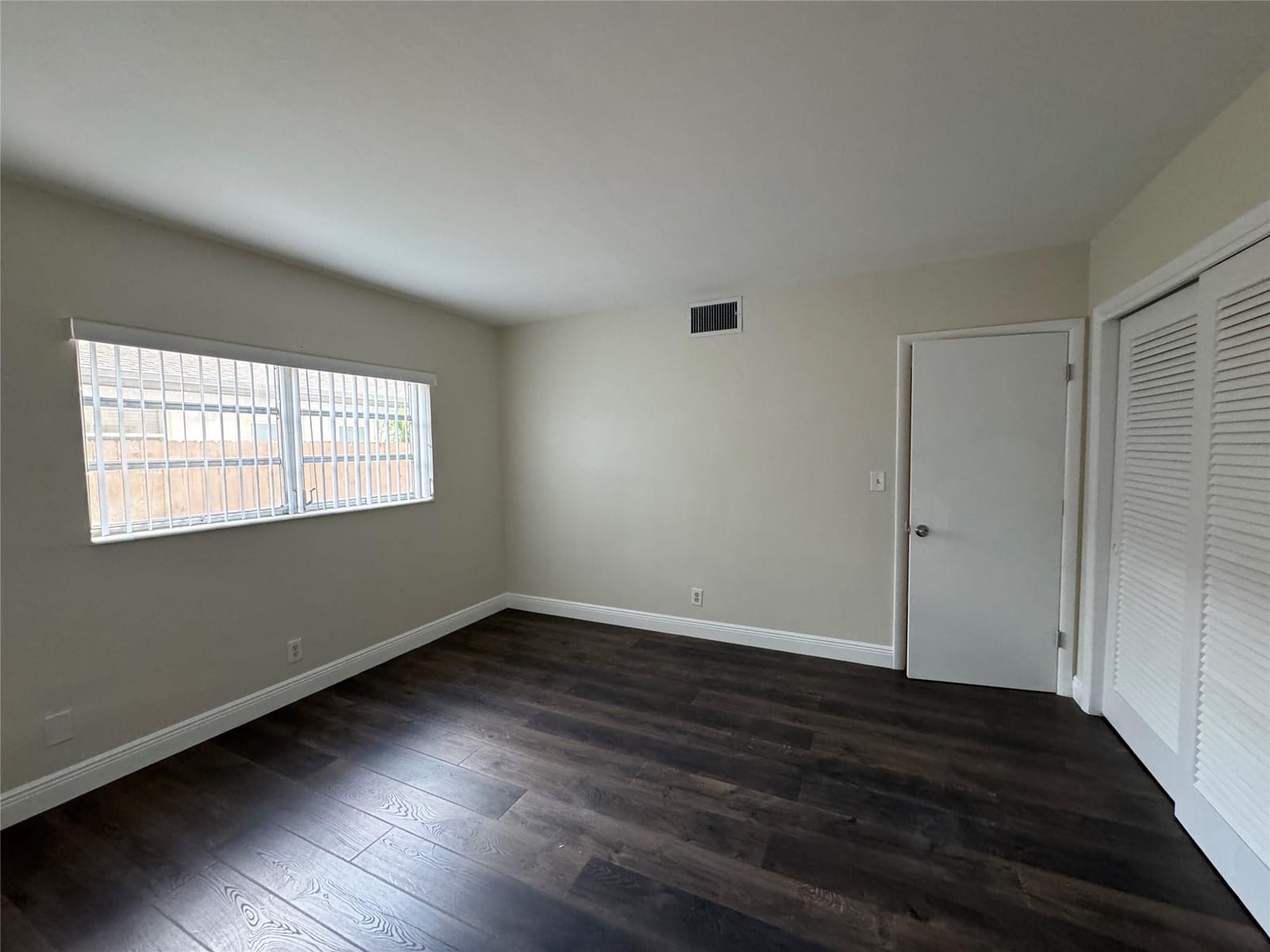 1060 NE 23rd Terrace 2 — photo 11