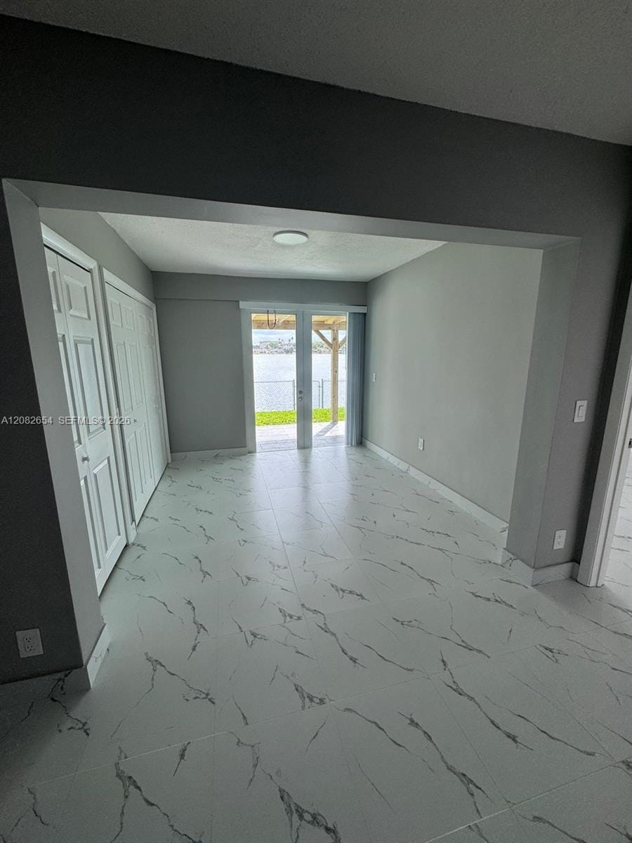 2520 SW 55th Street 2520 — photo 4
