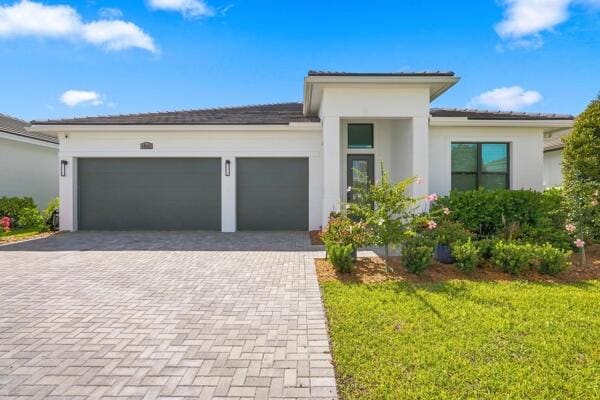 10105 SW Latium Way, Port St. Lucie, FL 34987
