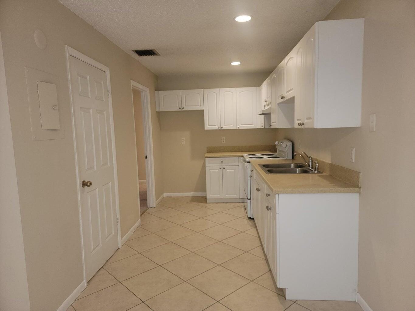 2002 S 10th Street C, Fort Pierce, FL 34950