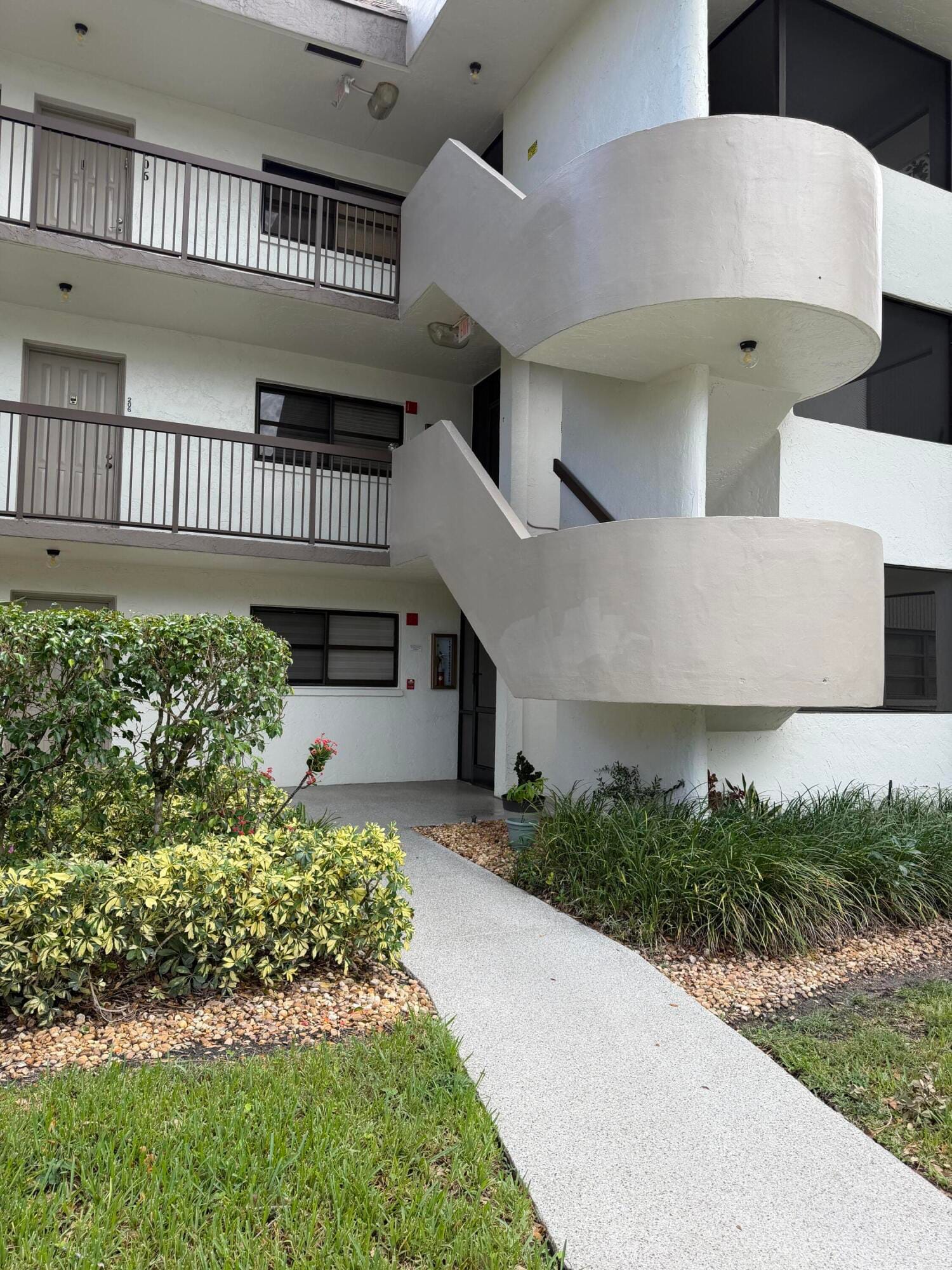 7625 NW 79th Avenue Unit 107, Tamarac, FL 33321 photo 3