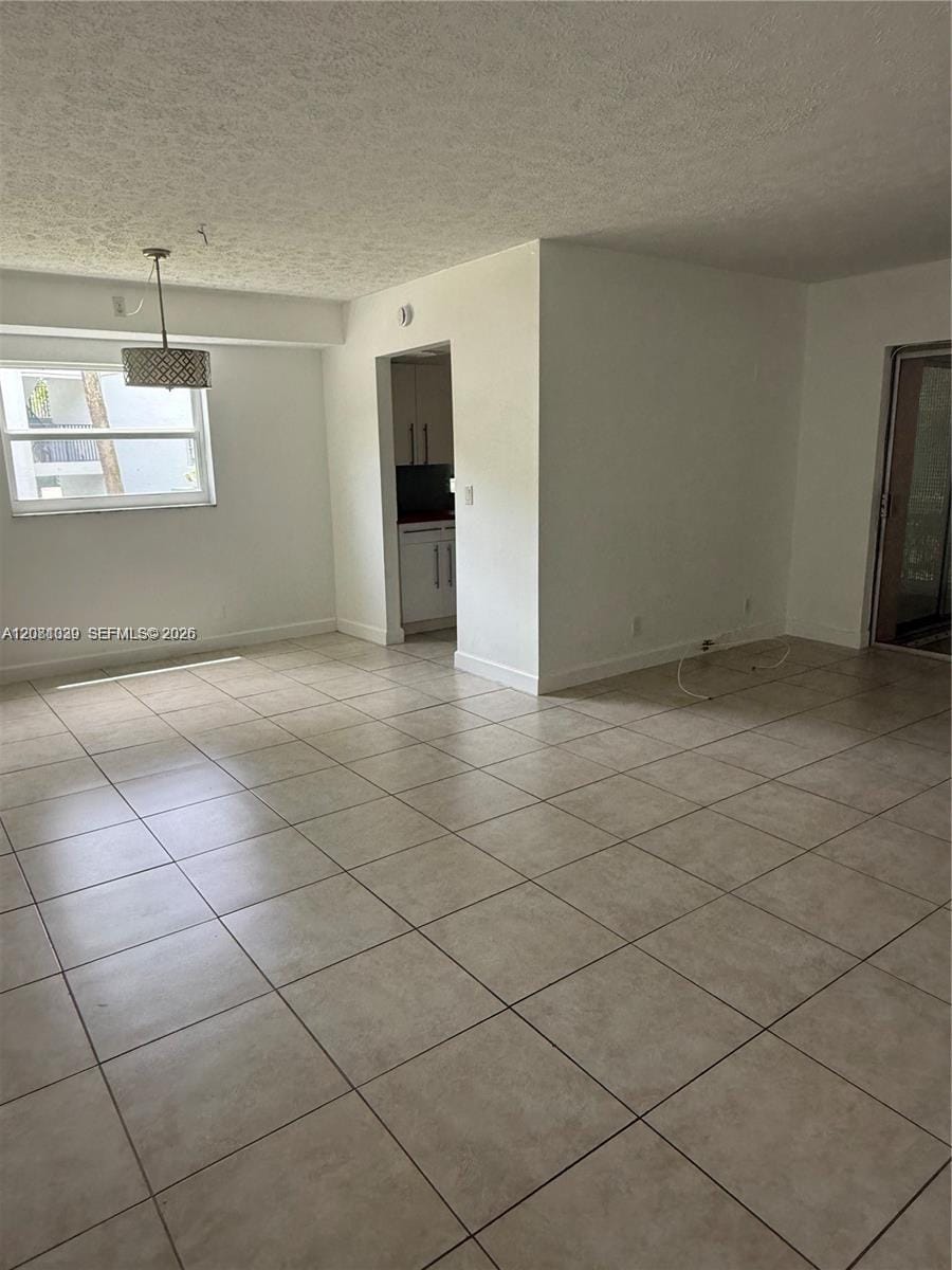 8002 Lagos De Campo Boulevard B-101 — photo 4