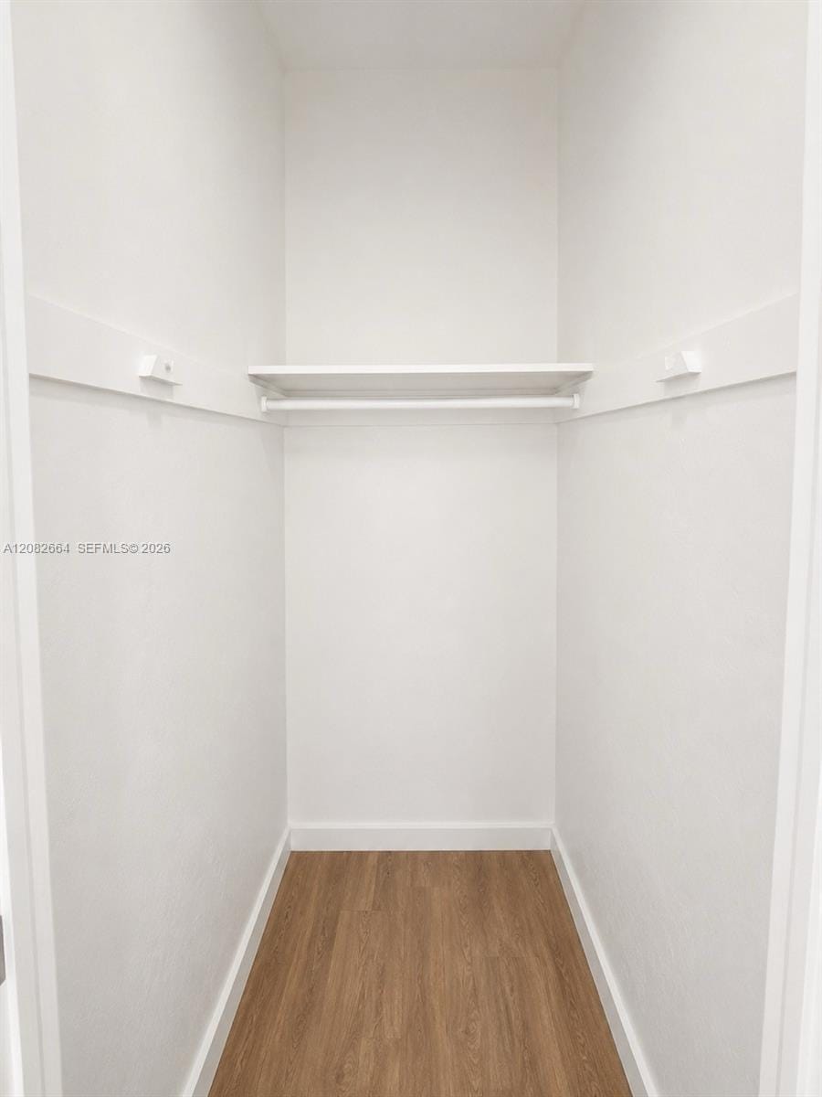 3025 Indian Creek Drive 310 — photo 4
