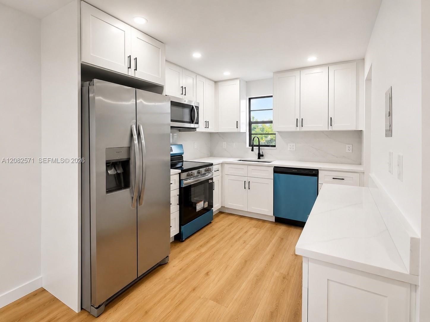 9233 SW 8th Street 207 — photo 5