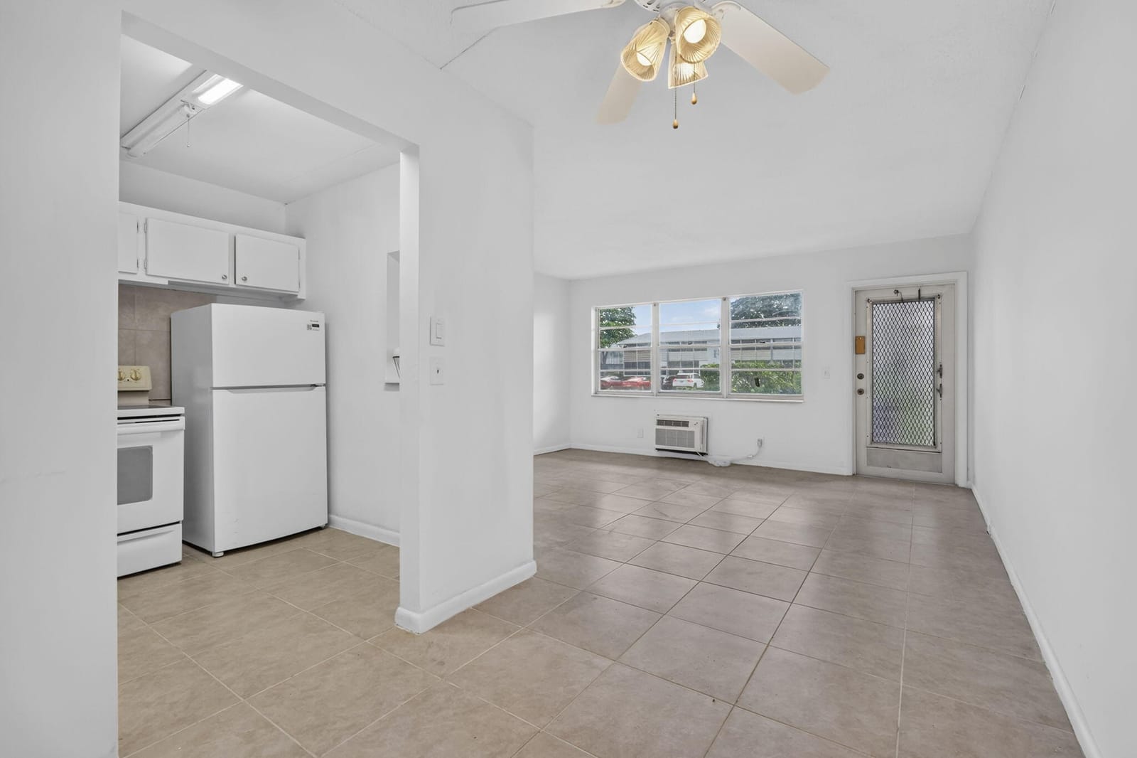 210 Canterbury J 1 — photo 5
