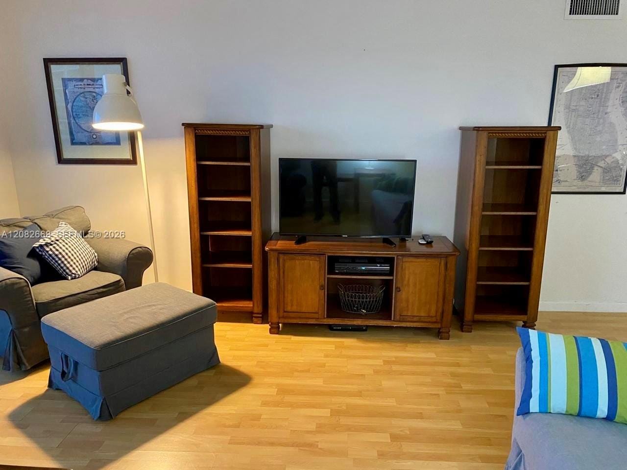 100 Bayview Drive 726 — photo 12