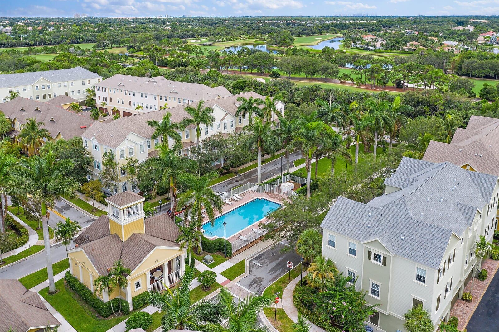 356 W Thatch Palm Circle 105, Jupiter, FL 33458
