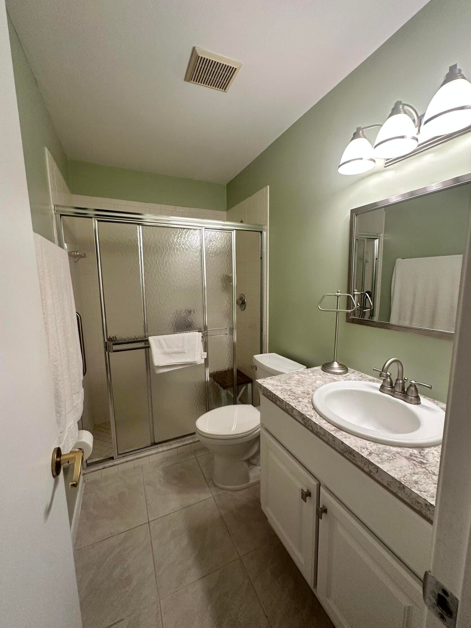8184 SE Villa Way — photo 3