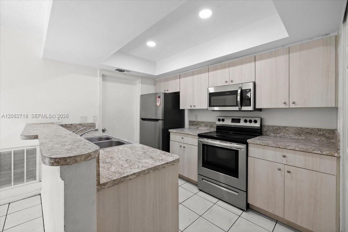 7425 SW 13th Street — photo 11