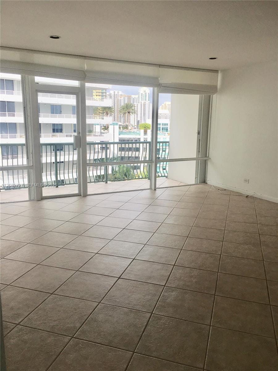 1408 Brickell Bay Drive 912 — photo 7