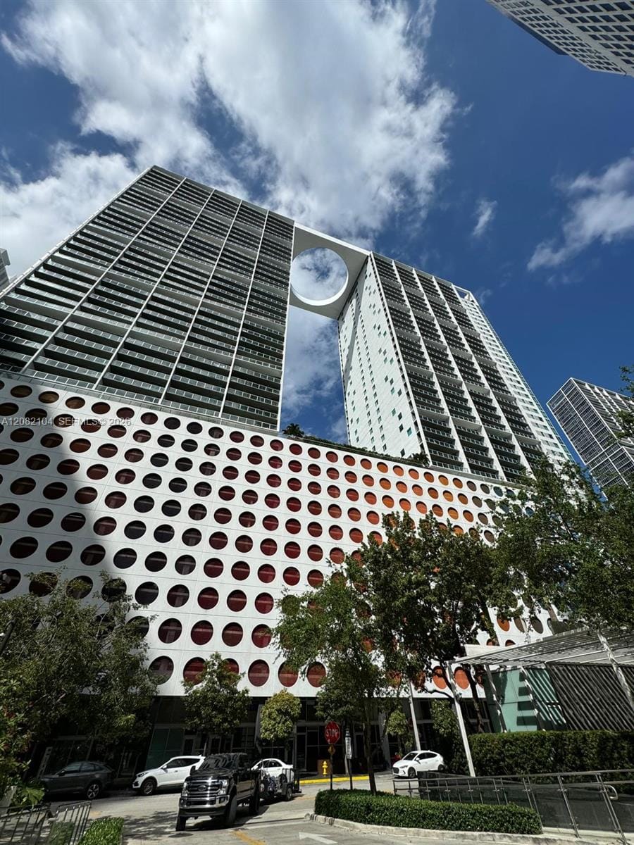 500 Brickell Avenue 3003, Miami, FL 33131