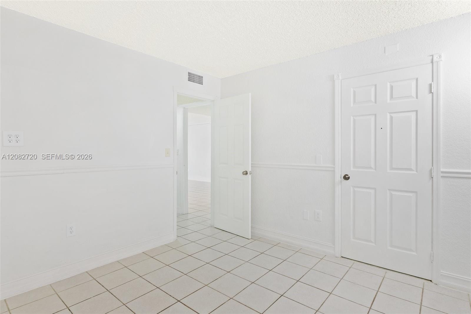 1300 W 47th Place 223, Hialeah, FL 33012 photo 27