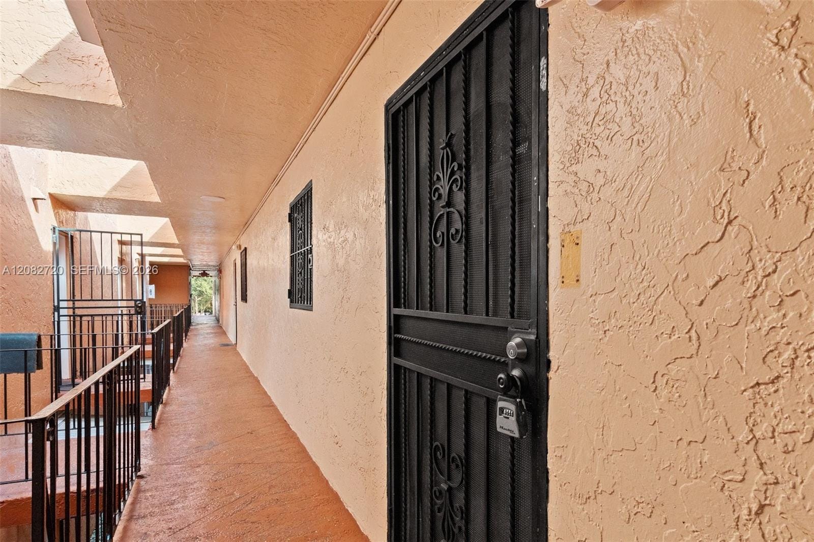 1300 W 47th Place 223, Hialeah, FL 33012 photo 5