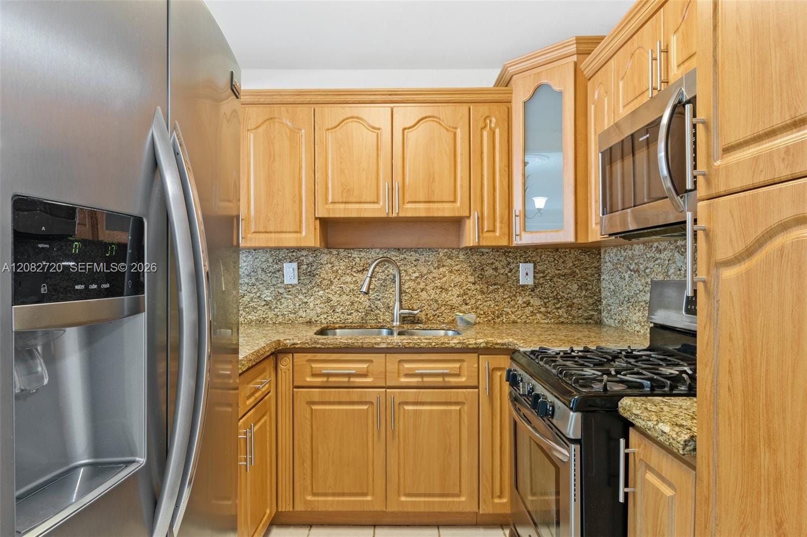 1300 W 47th Place 223, Hialeah, FL 33012 photo 8