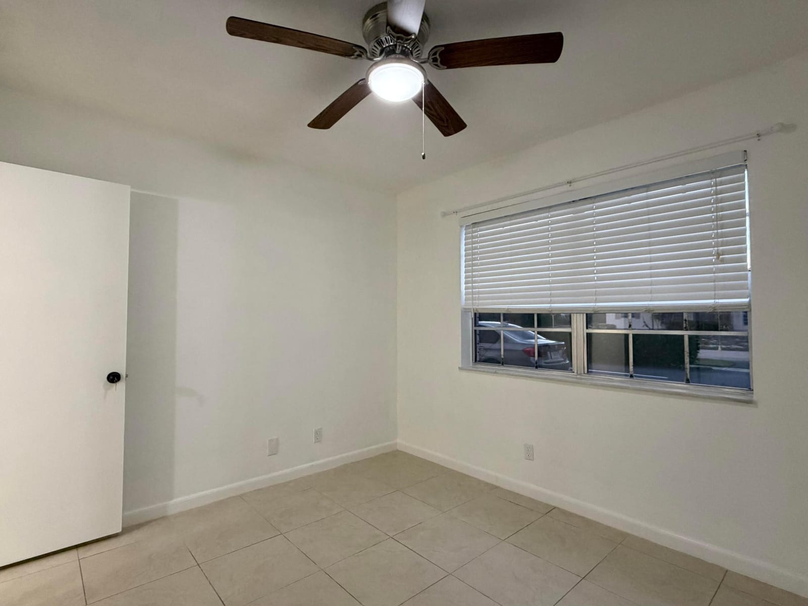 298 SW 6th Street 109 — photo 10