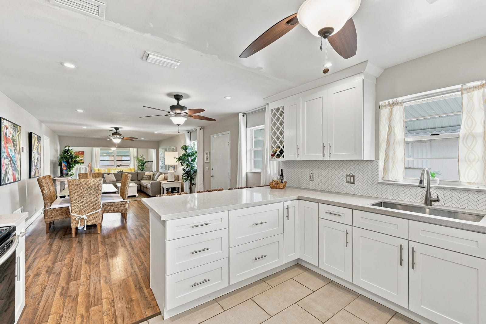 435 BLUEBIRD Lane — photo 4