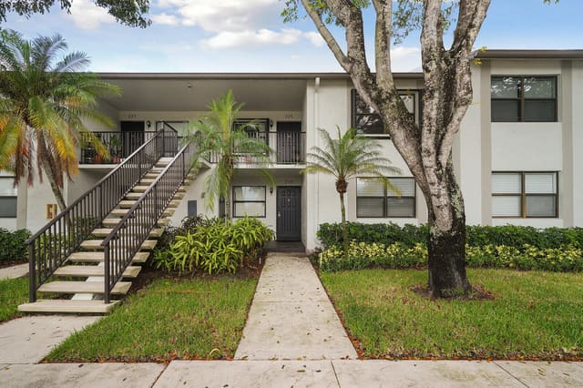 1284 S Military Trail 224, Deerfield Beach, FL 33442