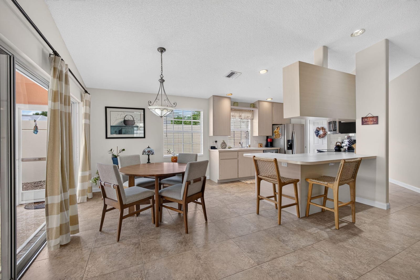 4238 ROYAL OAK Drive — photo 5