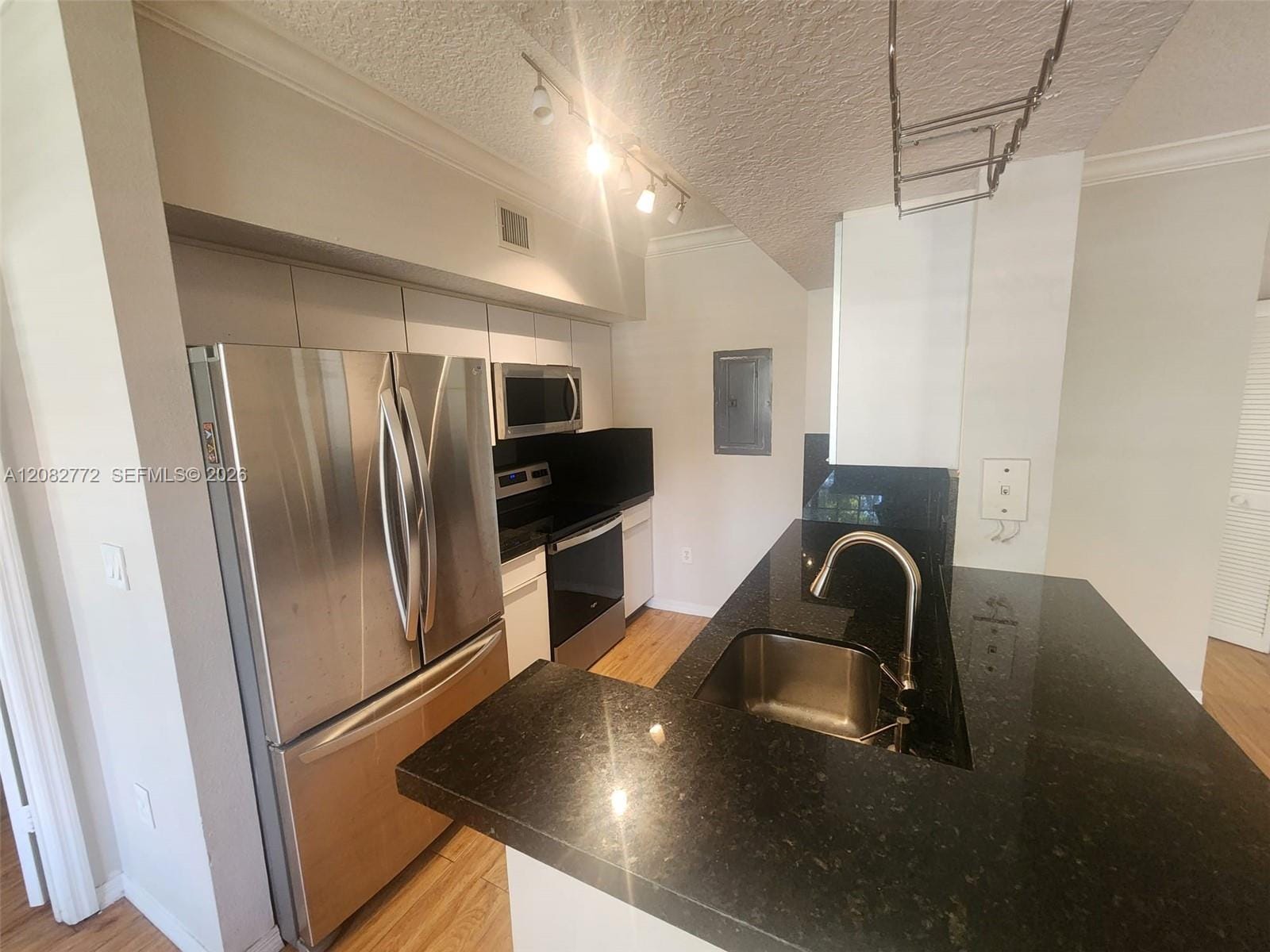 11650 SW 2nd Street 16205, Pembroke Pines, FL 33025 photo 18