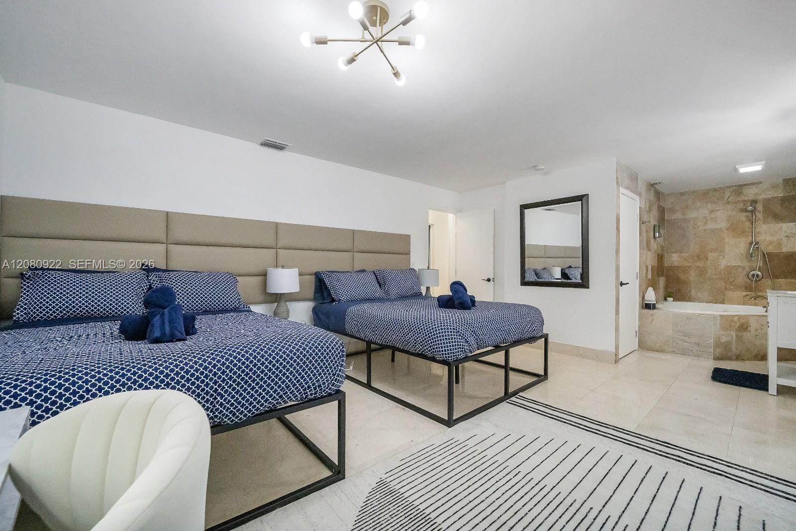 2286 NE 215th Street 2286, Miami, FL 33180 photo 18