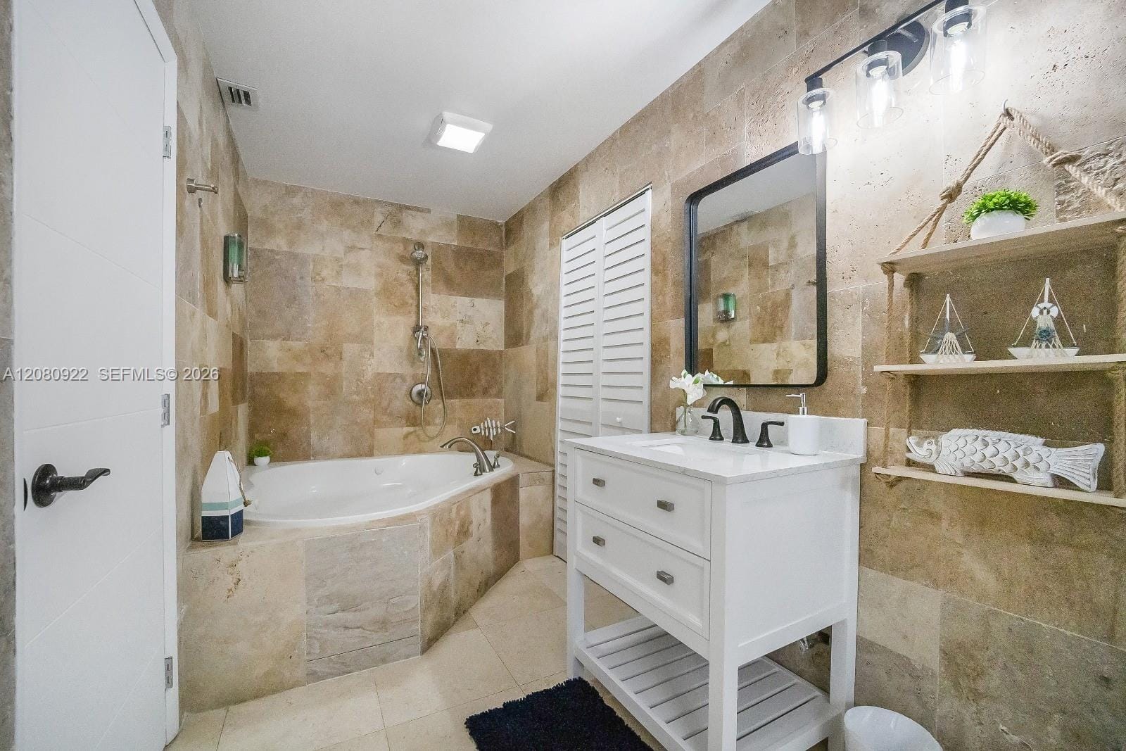 2286 NE 215th Street 2286, Miami, FL 33180 photo 20