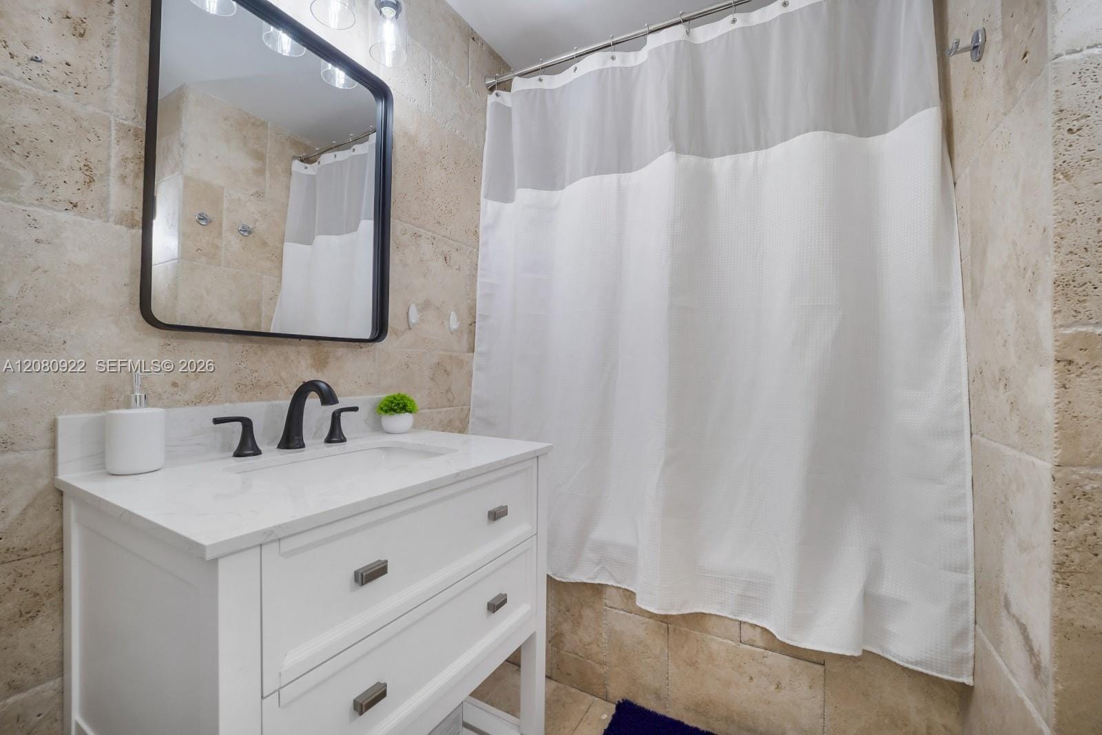 2286 NE 215th Street 2286, Miami, FL 33180 photo 22