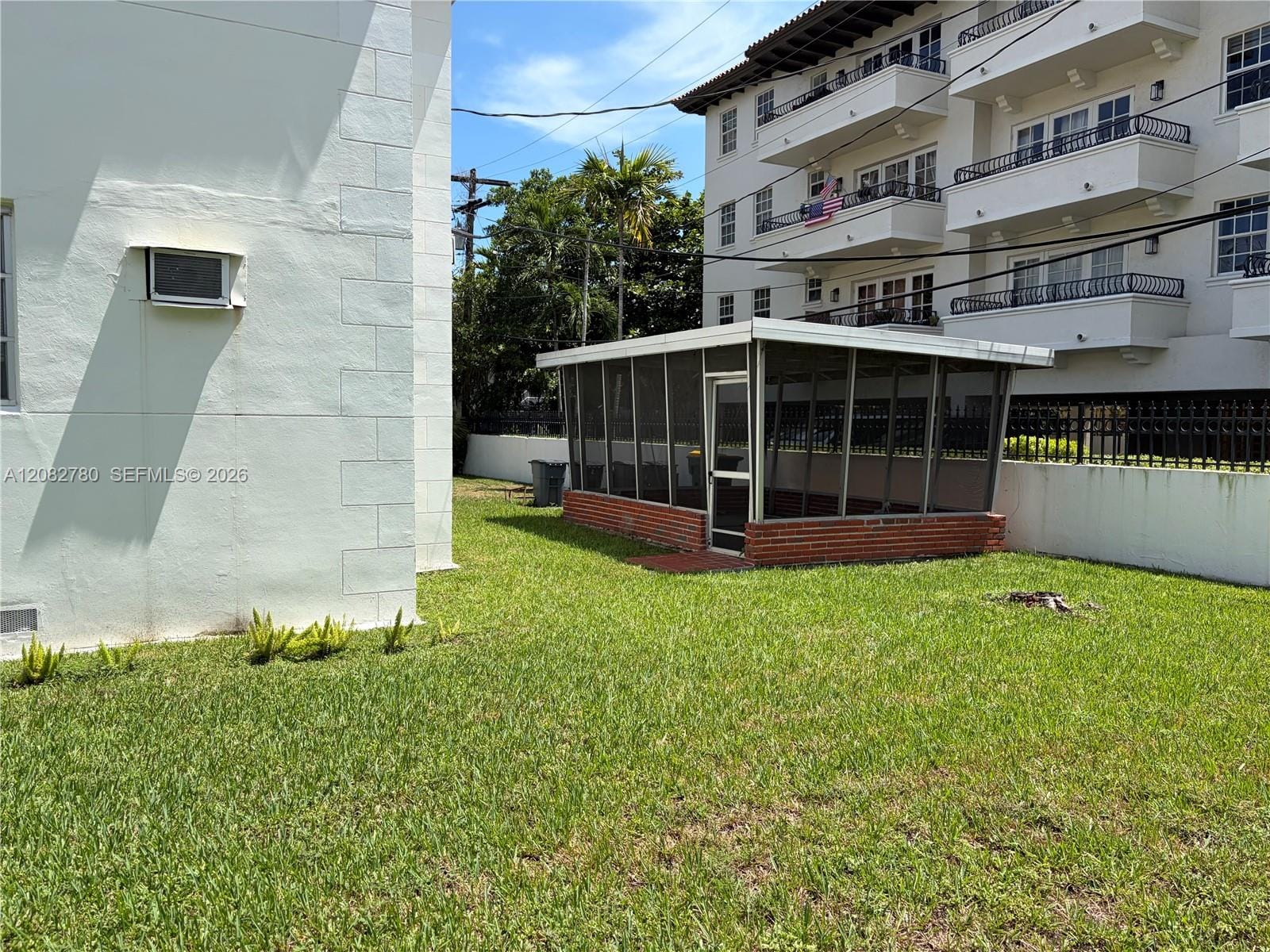16 Santillane Avenue 4 — photo 8