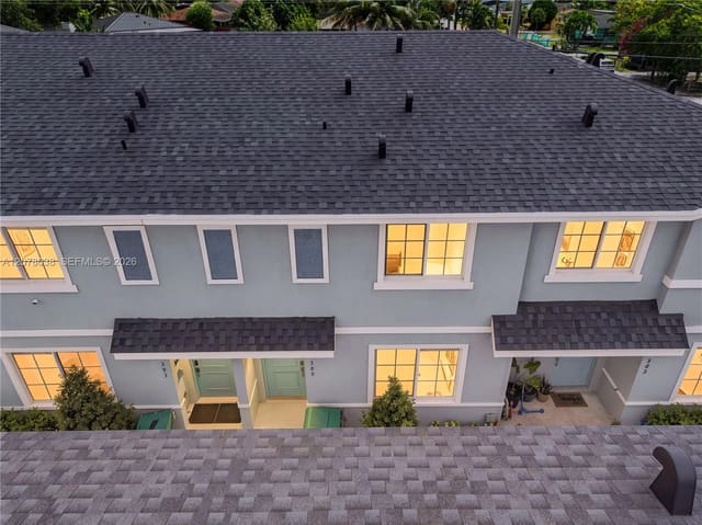 389 NW 10th Court, Florida City, FL 33034