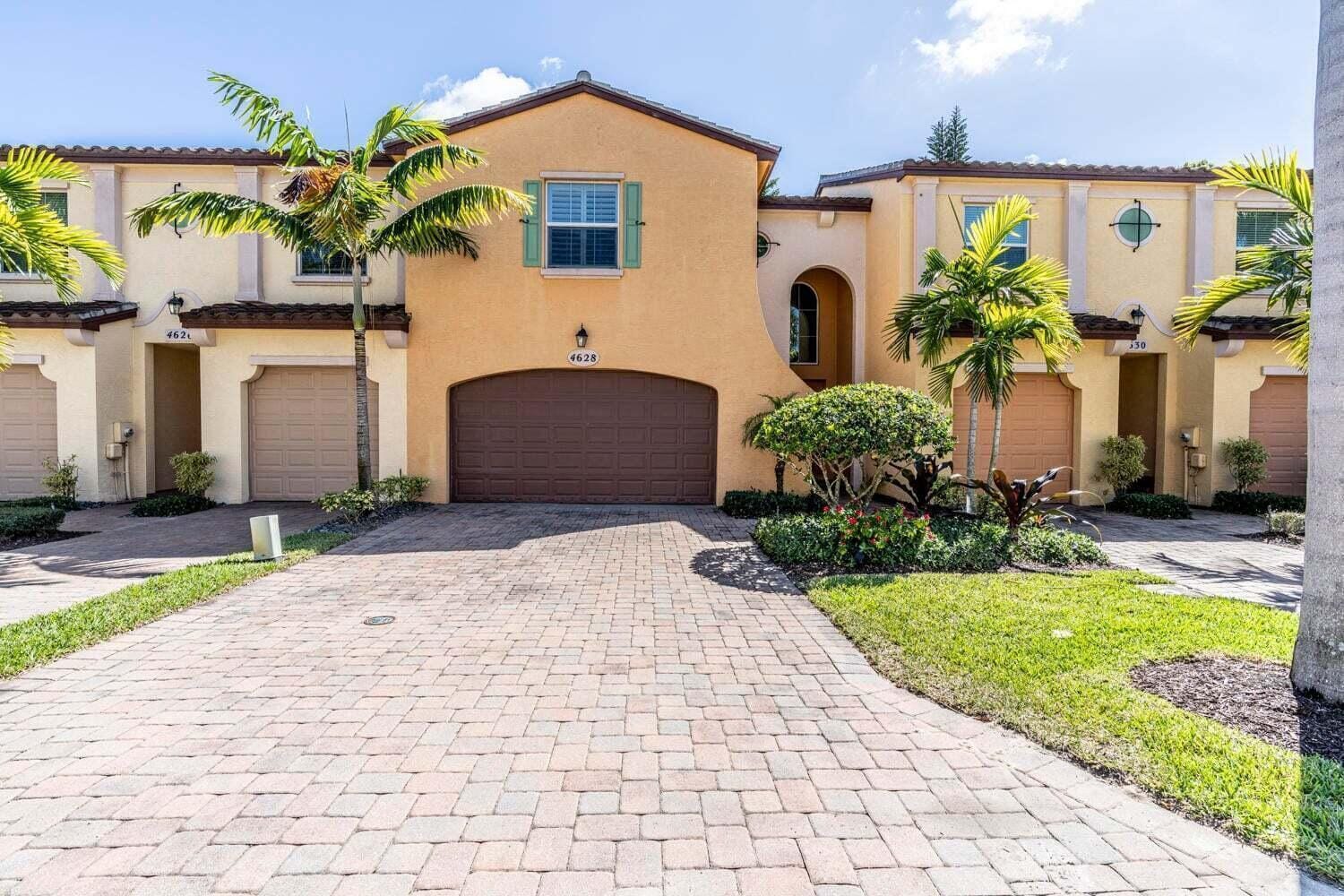 4628 MEDITERRANEAN Circle — photo 2