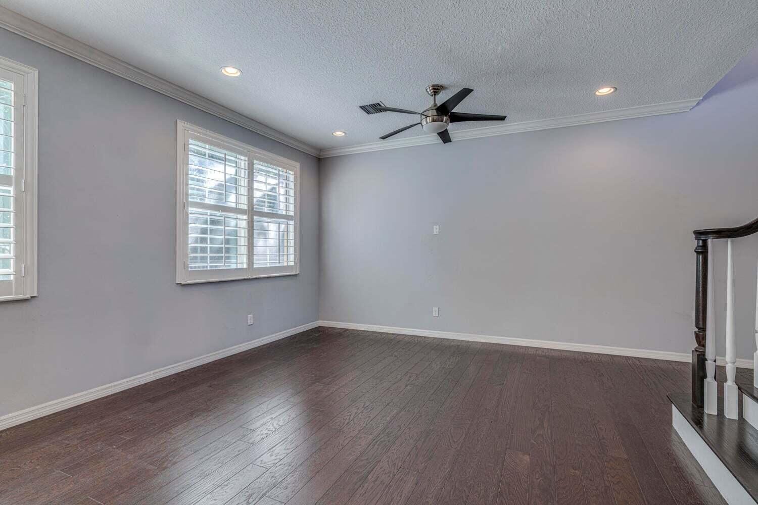 4628 MEDITERRANEAN Circle — photo 6