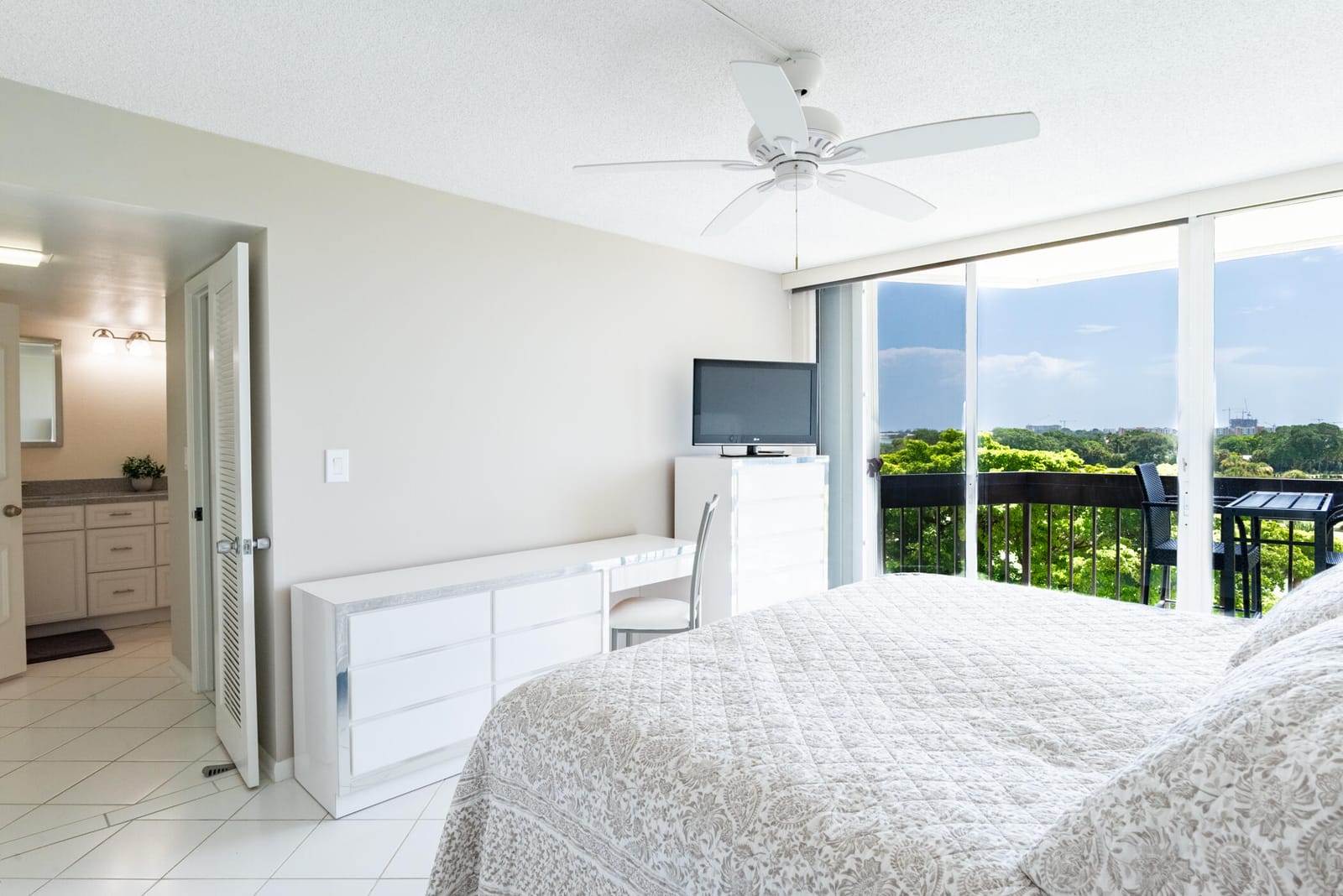 2000 PRESIDENTIAL Way 603, West Palm Beach, FL 33401 photo 18