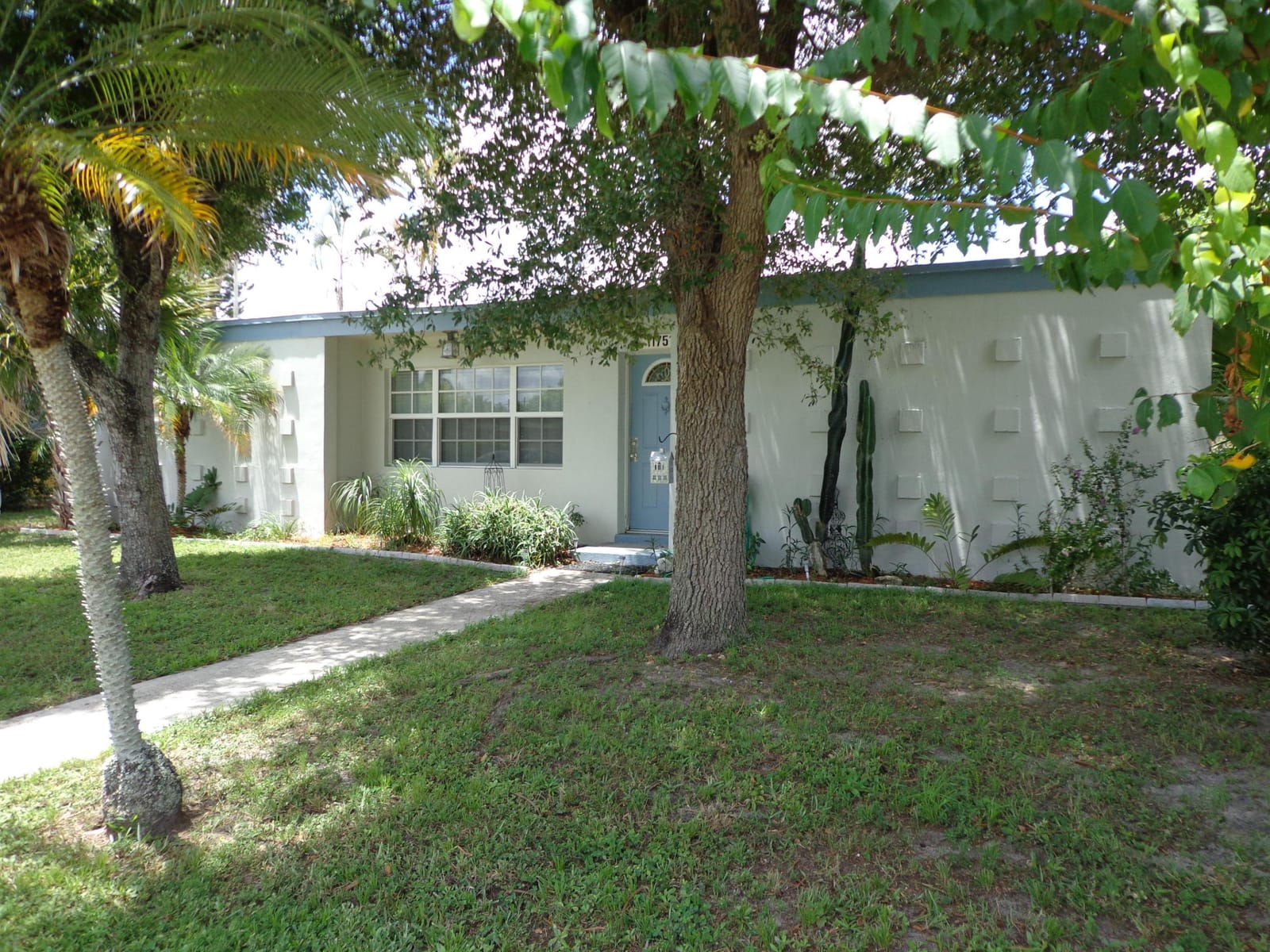 11751 Oleander Drive — photo 2