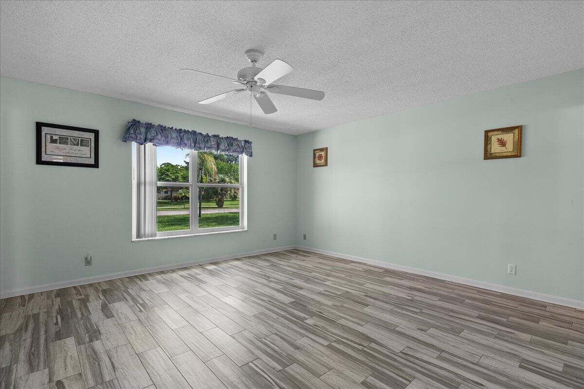 892 WORCESTER Lane B — photo 11
