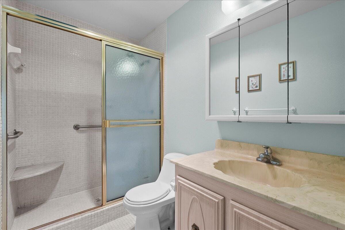 892 WORCESTER Lane B, Lake Worth, FL 33467 photo 13