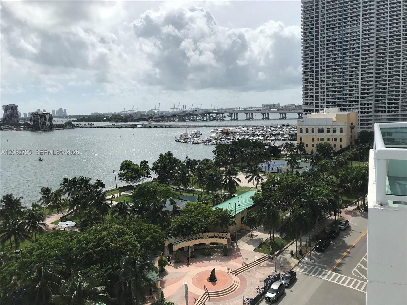 1800 N Bayshore Drive 2204 — photo 4